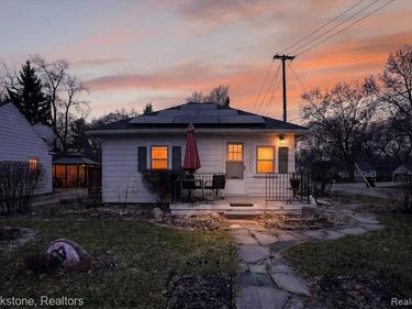 3233 Turner Street, Lansing, MI 48906