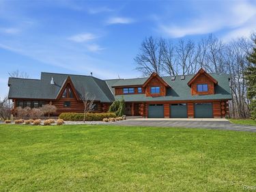 3929 Timber Green Court, Genoa Twp, MI 48843