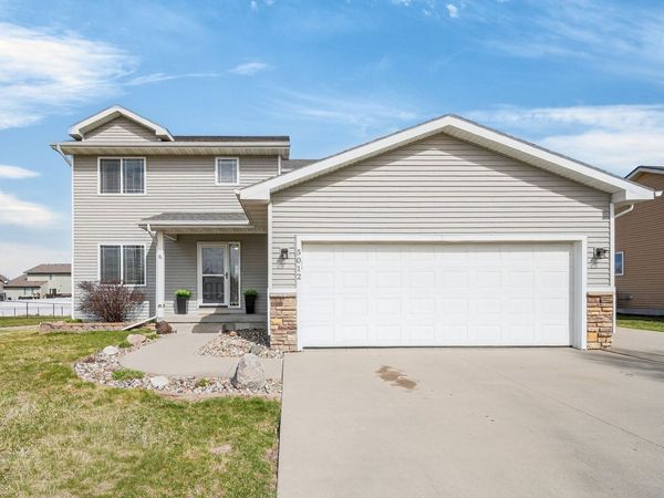 5012 NW 4th Street , Ankeny, IA 50023