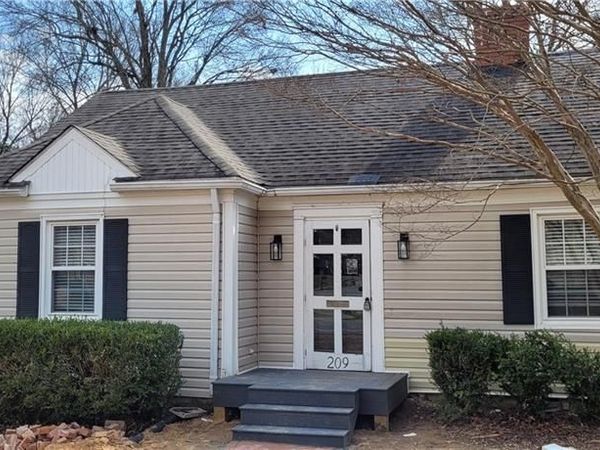 209 Cornwallis Drive , Greensboro, NC 27408
