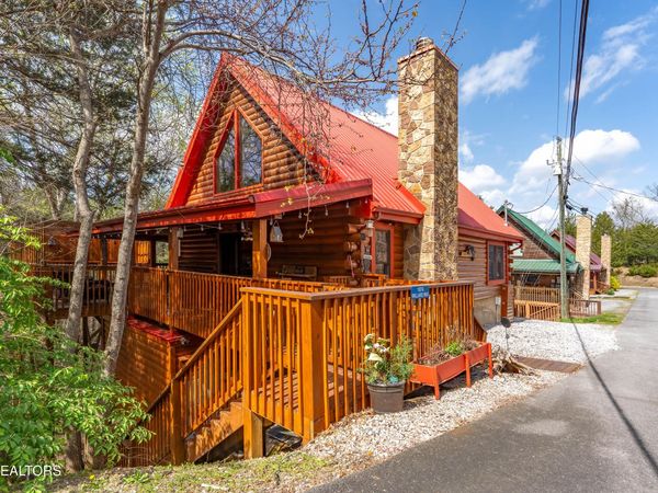 1074 Willard Way, Sevierville, TN 37876