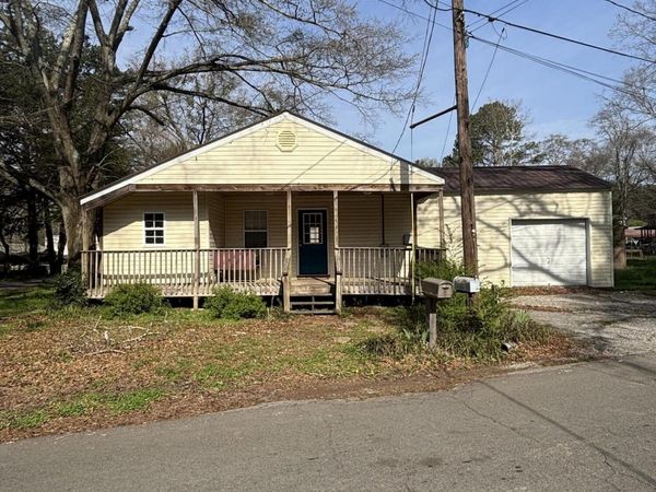 179 Penn Bridge Road, Trion, GA 30753