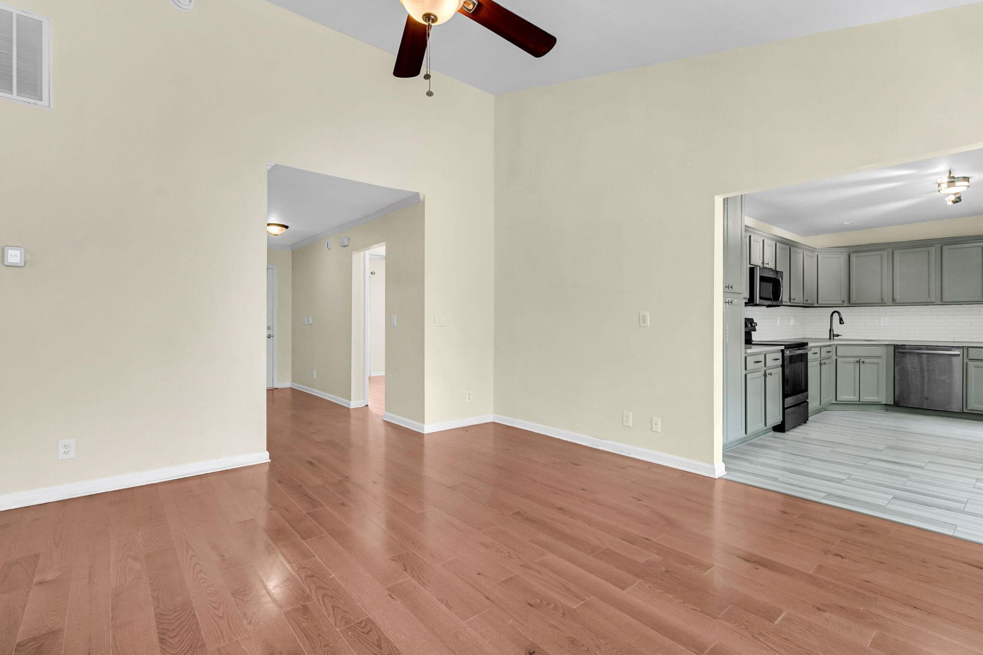 604 Tribeca Court Photo 10