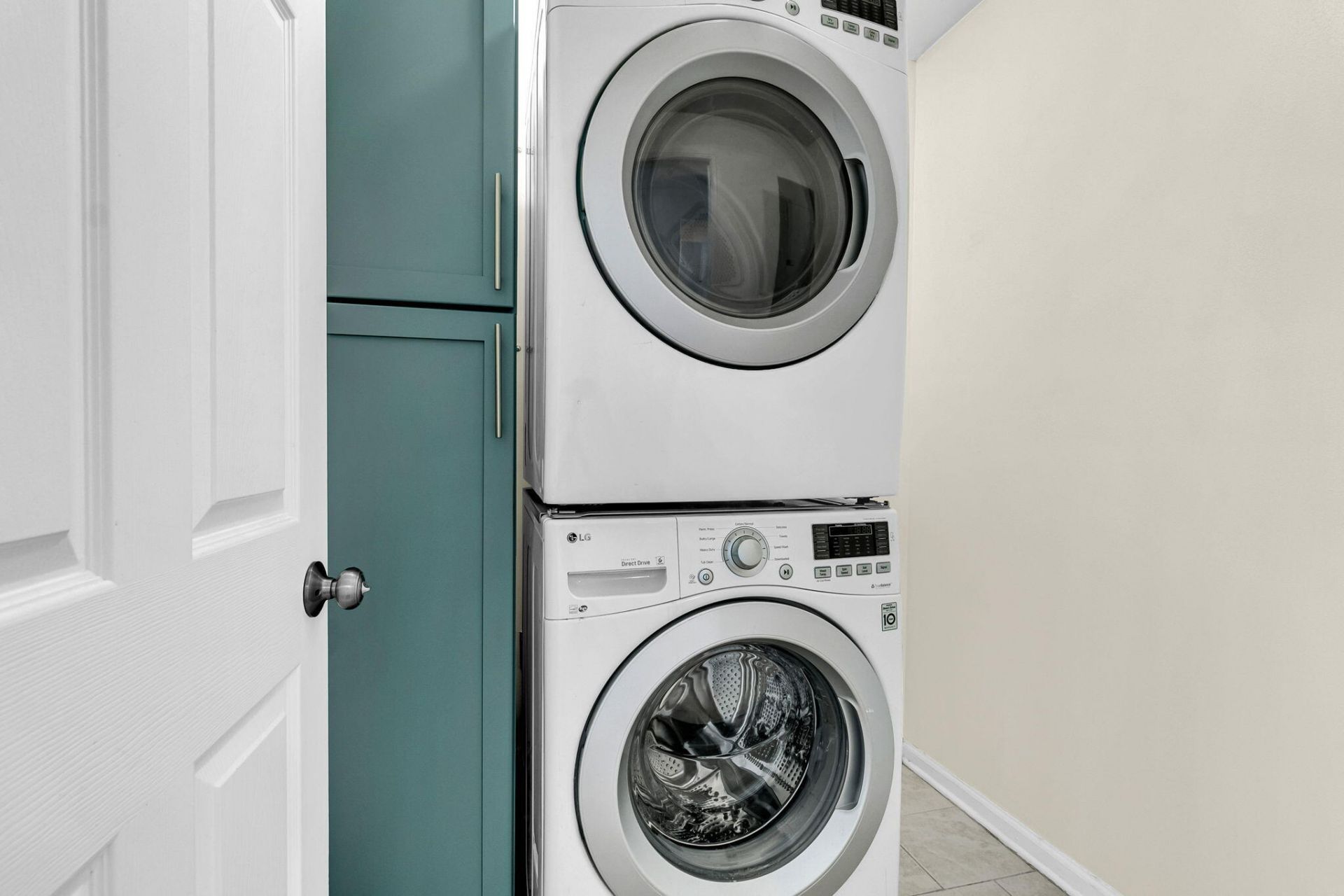 604 Tribeca Court Photo 15