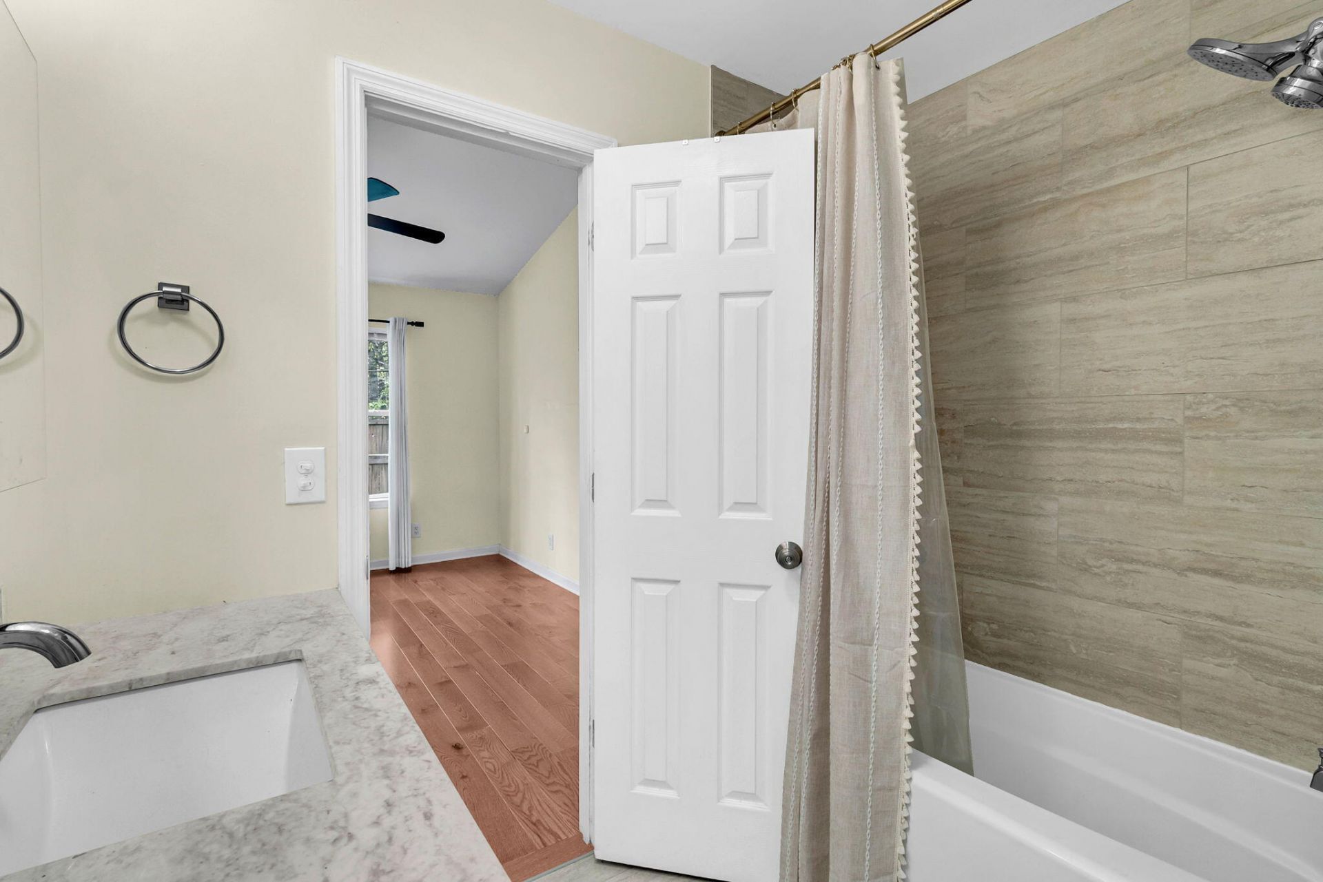 604 Tribeca Court Photo 23