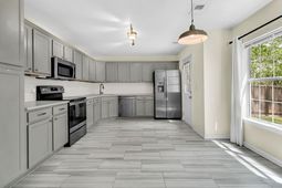 604 Tribeca Court photo 4