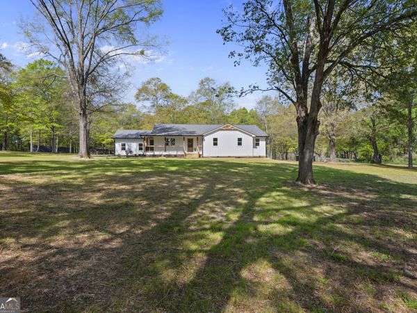 401 Coleman Drive, Statham, GA 30666