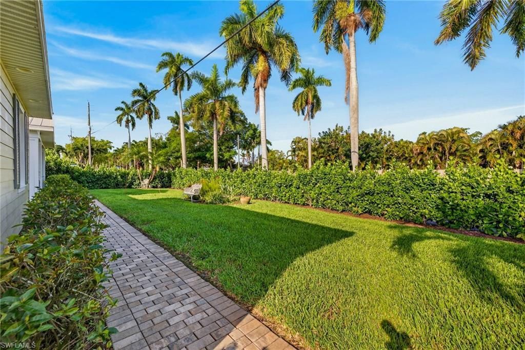 12251 Mcgregor Blvd, Fort Myers, FL 33919 Photo