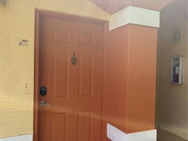 6401 Aragon WAY, Unit 207, FORT MYERS, FL 33966