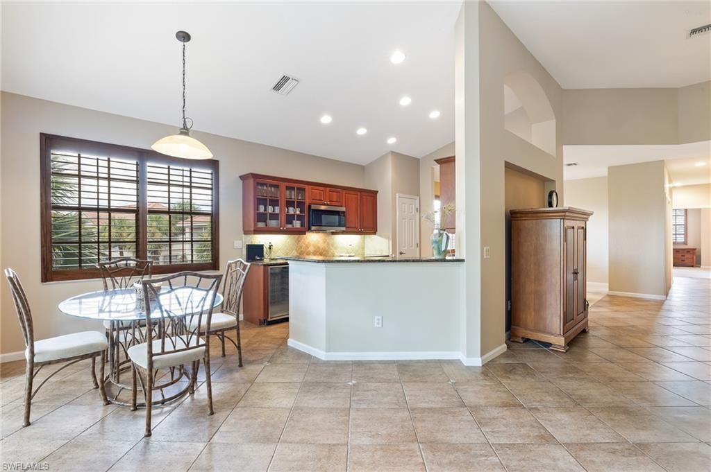 16107 Mount Abbey Way, Unit 202, Fort Myers, FL 33908 Photo