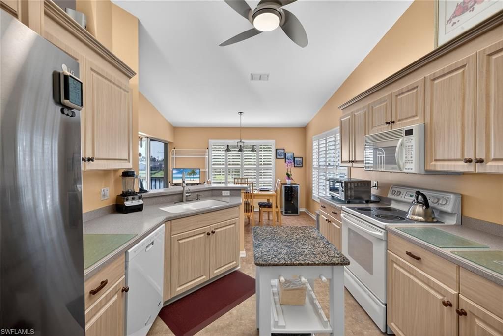 14591 Glen Cove Dr, Unit 1204, Fort Myers, FL 33919 Photo