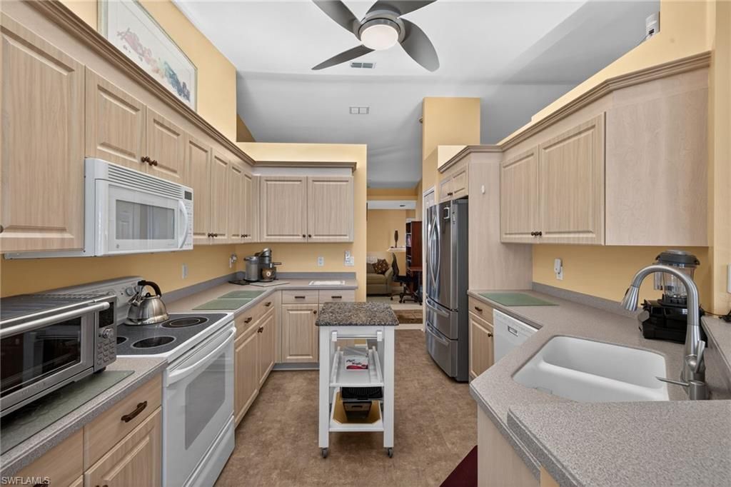 14591 Glen Cove Dr, Unit 1204, Fort Myers, FL 33919 Photo
