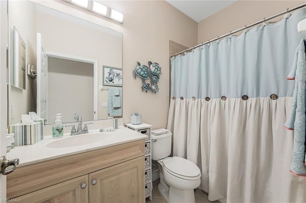 16580 Crownsbury Way, Unit 202, Fort Myers, FL 33908 Photo