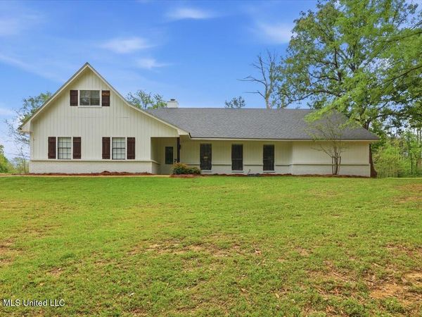 106 Oakridge Cove, Clinton, MS 39056