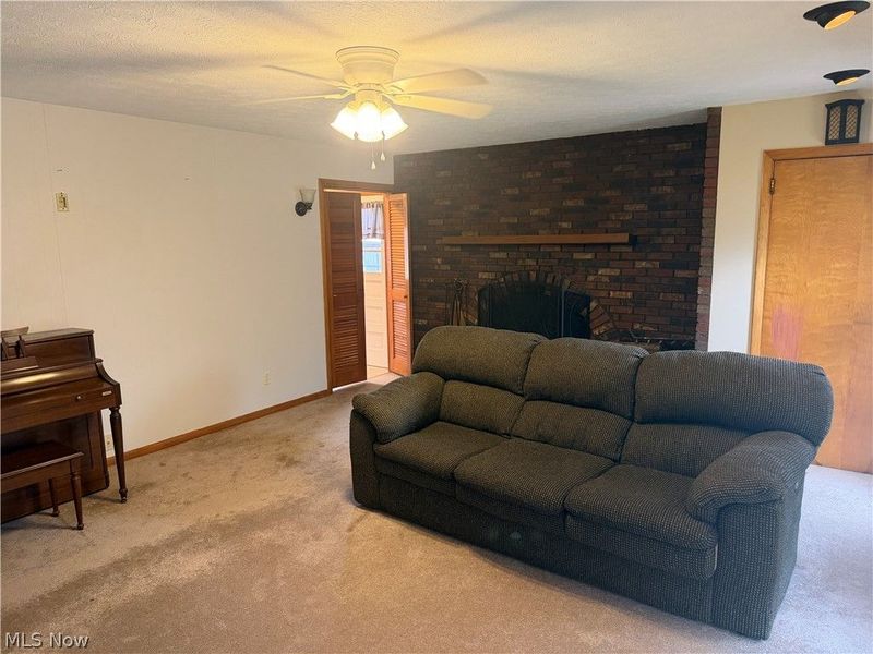 17570 Lakewood Avenue, Lake Milton, OH 44429 Photo 7