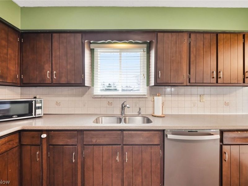 3992 Hilltop Drive, Brunswick, OH 44212 Photo 12