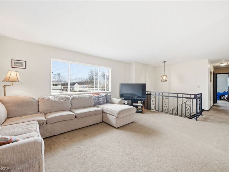 3992 Hilltop Drive, Brunswick, OH 44212 Photo 5