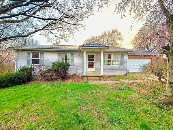 335 Sealock Avenue , Steubenville, OH 43952