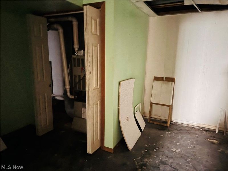 335 Sealock Avenue, Steubenville, OH 43952 Photo 16