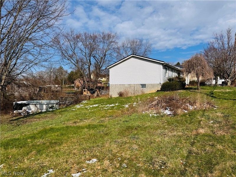 335 Sealock Avenue, Steubenville, OH 43952 Photo 17