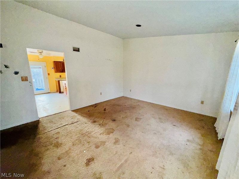 335 Sealock Avenue, Steubenville, OH 43952 Photo 5