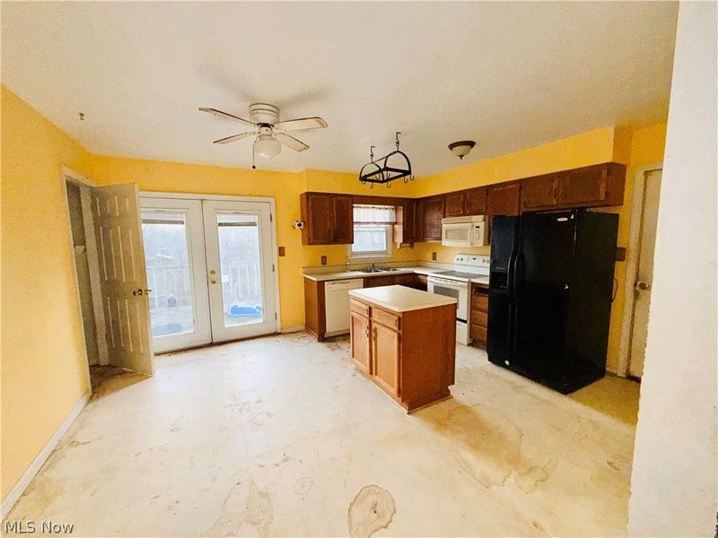 335 Sealock Avenue, Steubenville, OH 43952 Photo 6