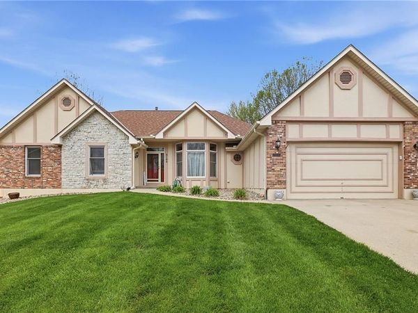 3100 NE 68 Terrace, Gladstone, MO 64119