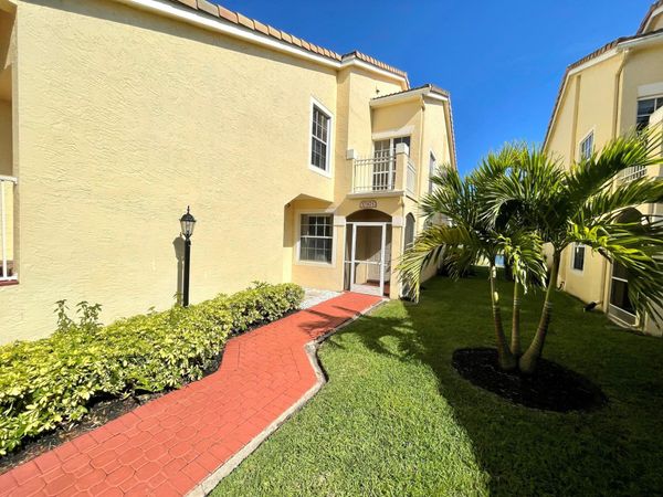 17317 Boca Club Boulevard, Unit 1, Boca Raton, FL 33487
