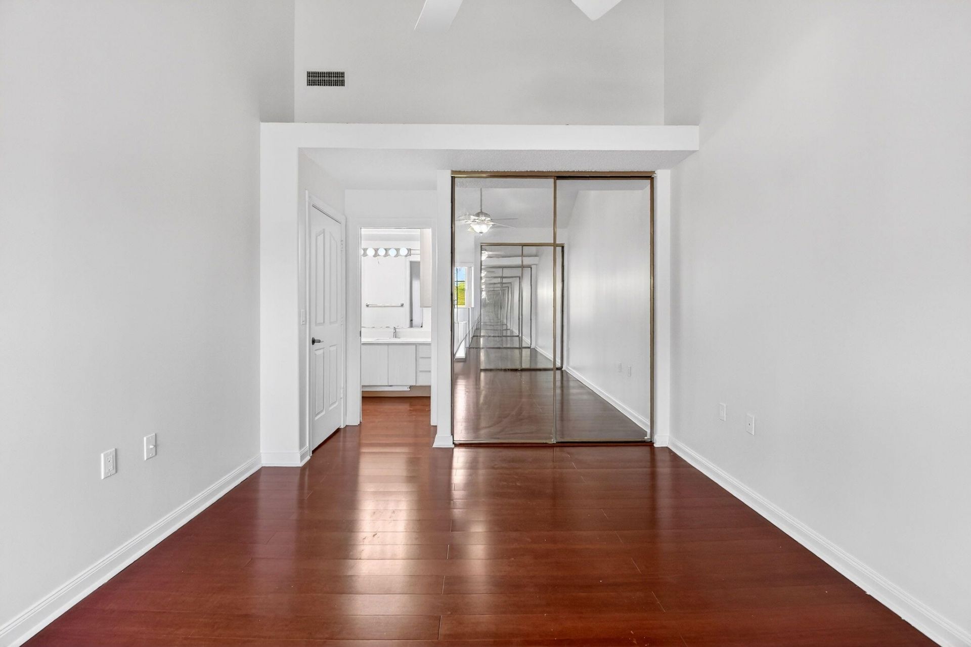 8111 Northboro Court, Unit 11b, Lake Clarke Shores, FL 33406 Photo