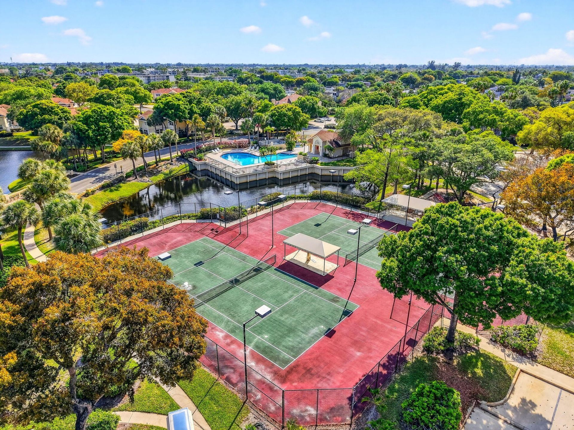 8111 Northboro Court, Unit 11b, Lake Clarke Shores, FL 33406 Photo