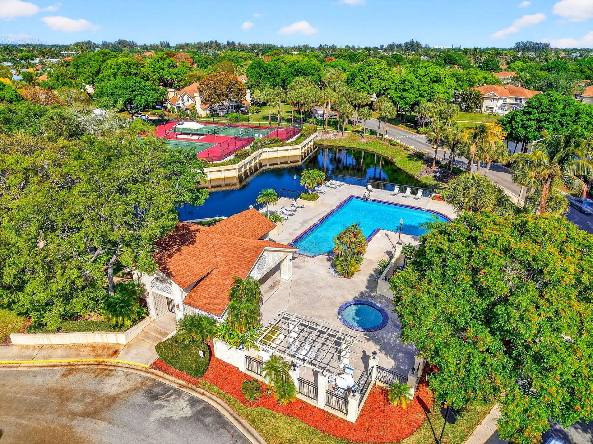 8111 Northboro Court, Unit 11b, Lake Clarke Shores, FL 33406 Photo