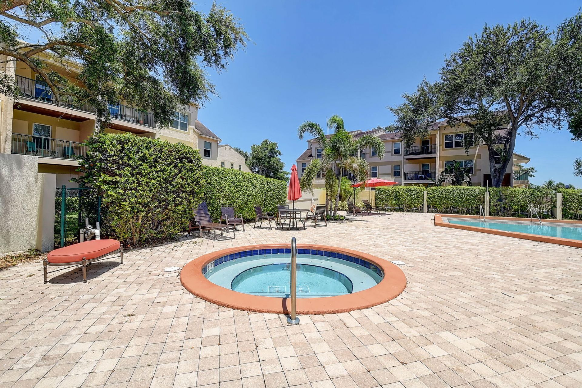 8111 Northboro Court, Unit 11b, Lake Clarke Shores, FL 33406 Photo