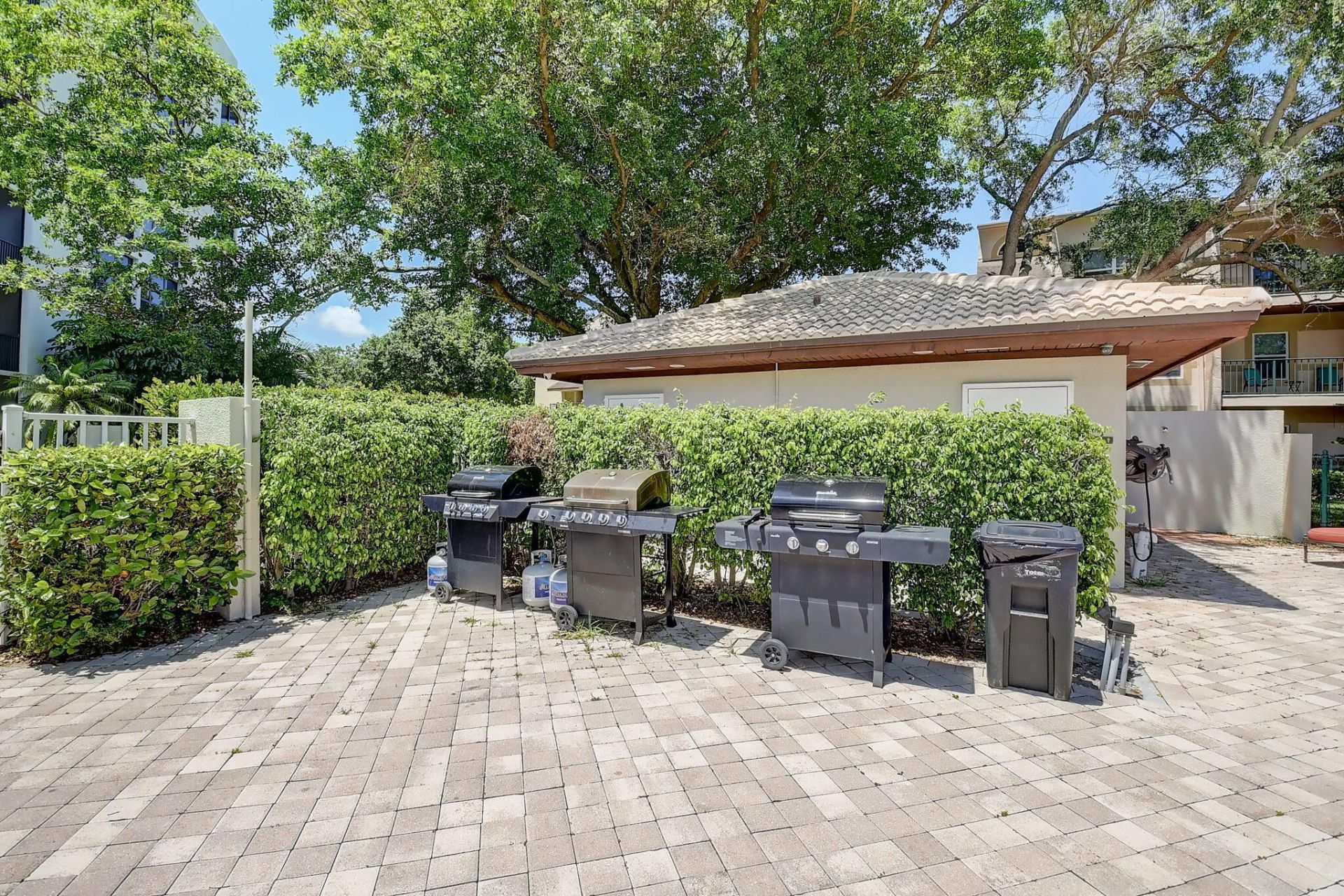 8111 Northboro Court, Unit 11b, Lake Clarke Shores, FL 33406 Photo