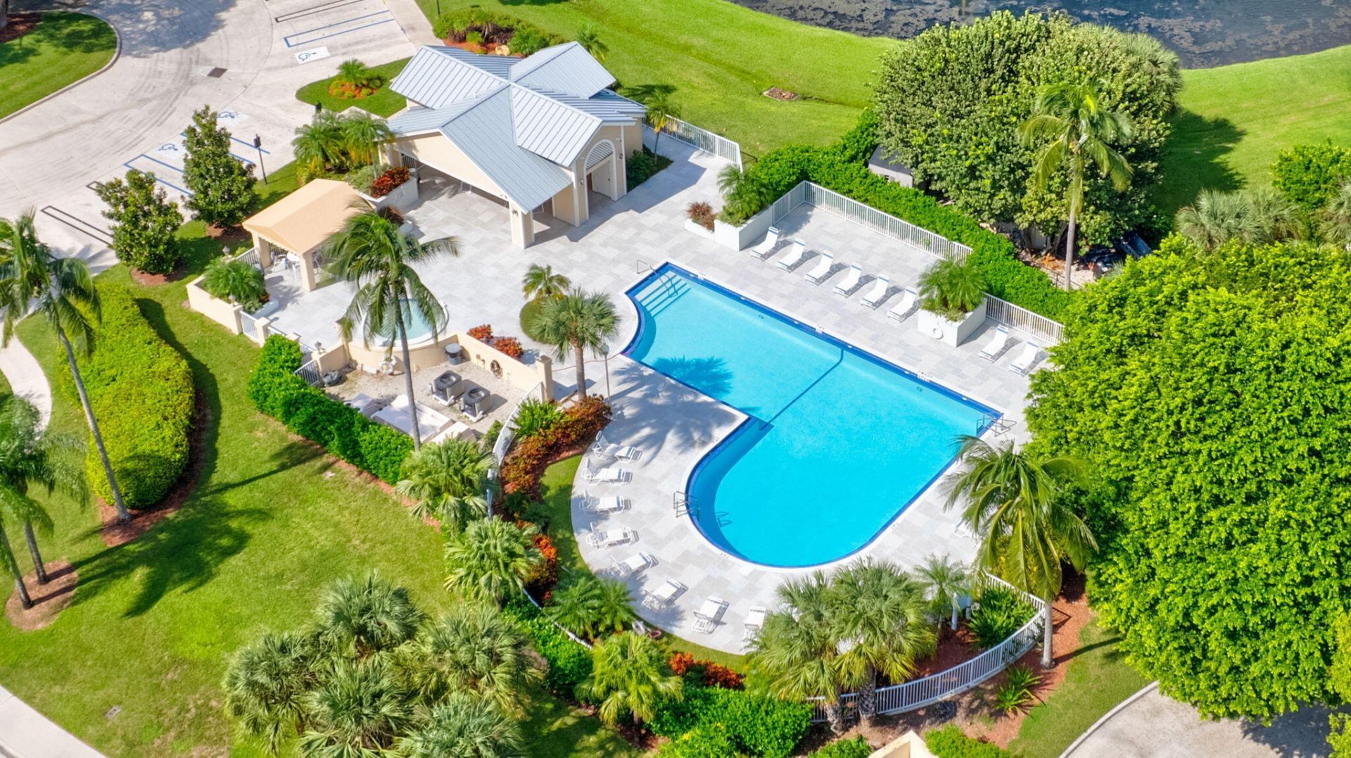 8111 Northboro Court, Unit 11b, Lake Clarke Shores, FL 33406 Photo