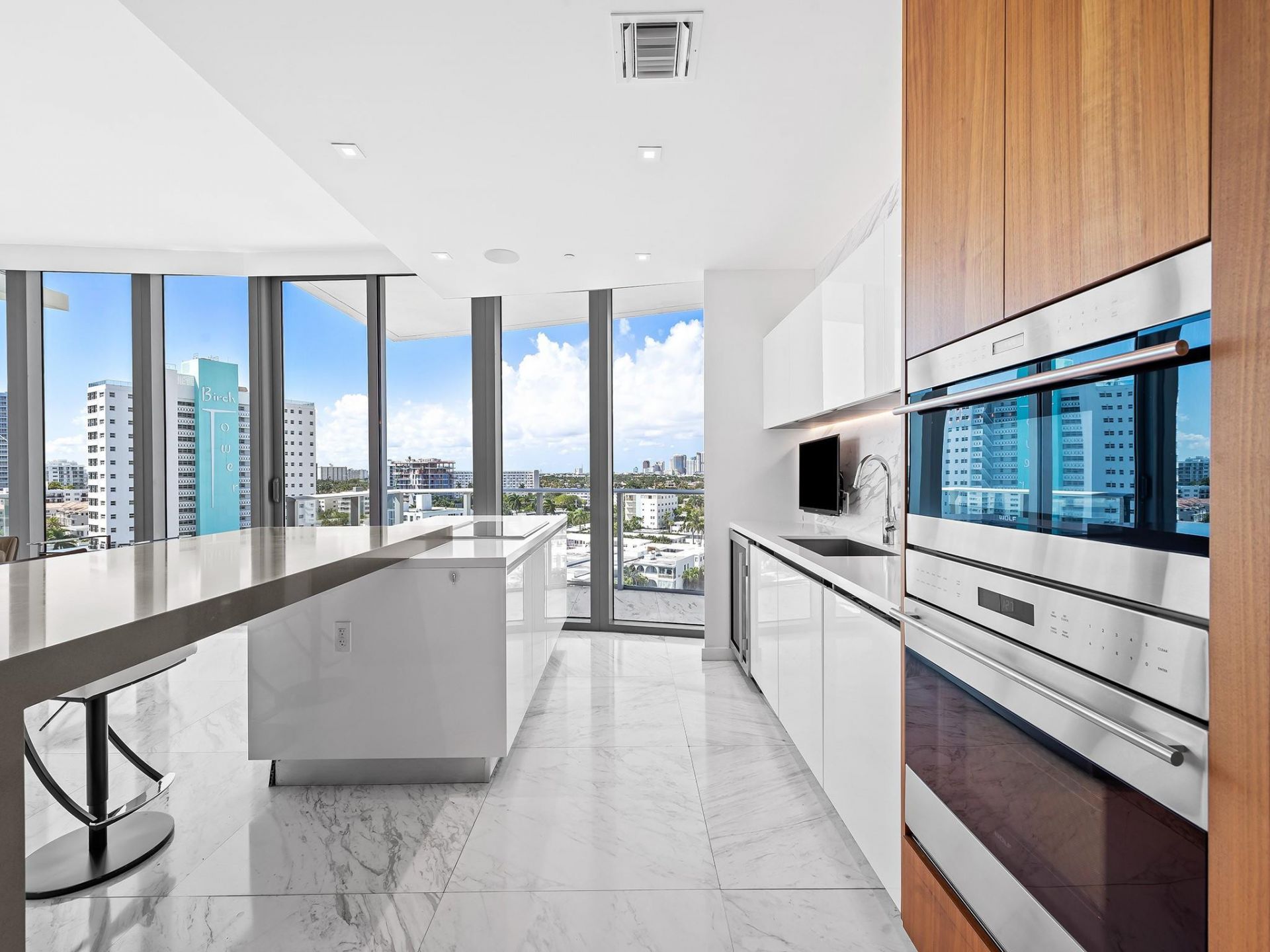 701 N Fort Lauderdale Beach Boulevard, Unit 805, Fort Lauderdale, FL 33304 Photo