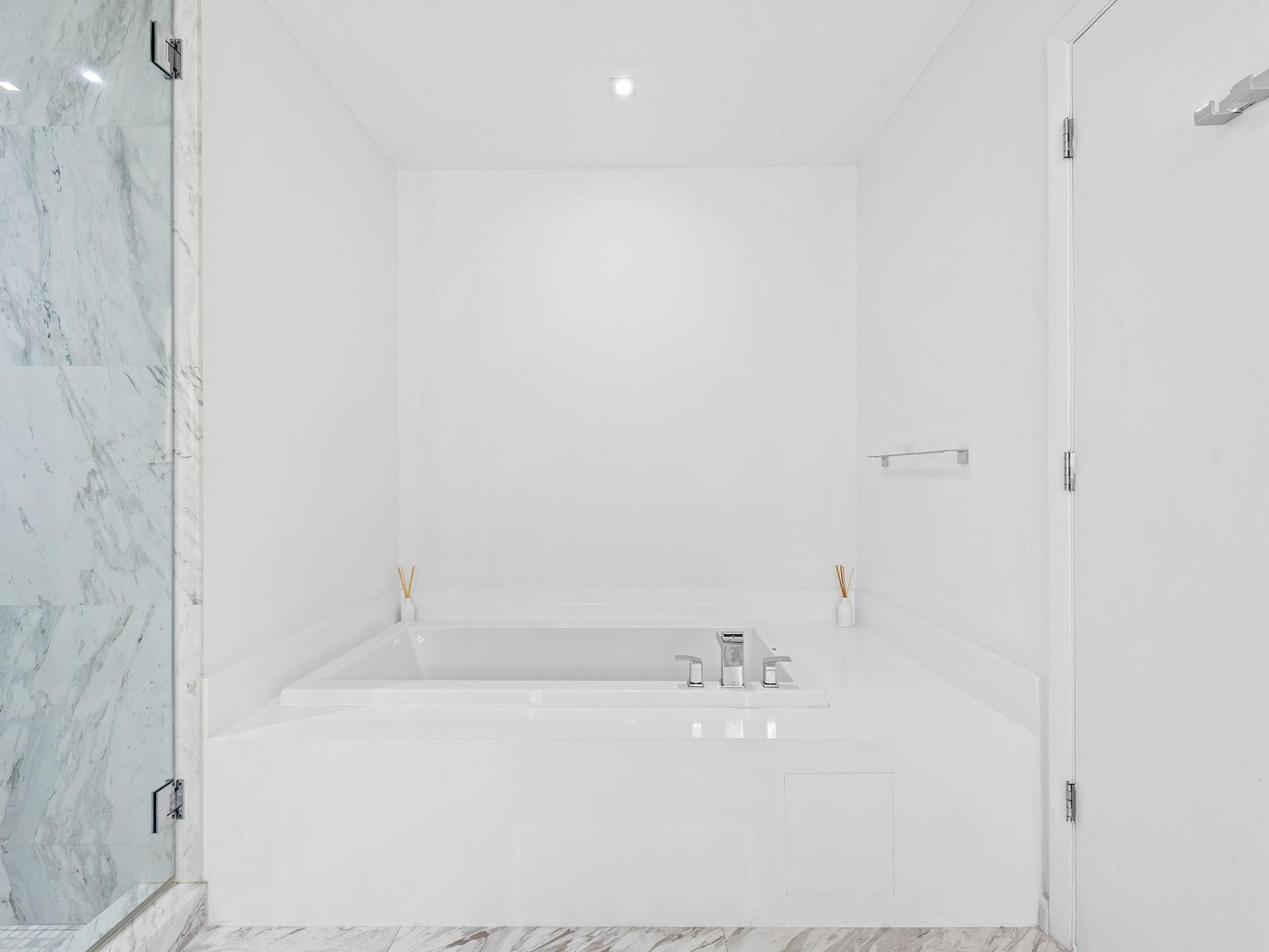 701 N Fort Lauderdale Beach Boulevard, Unit 805, Fort Lauderdale, FL 33304 Photo