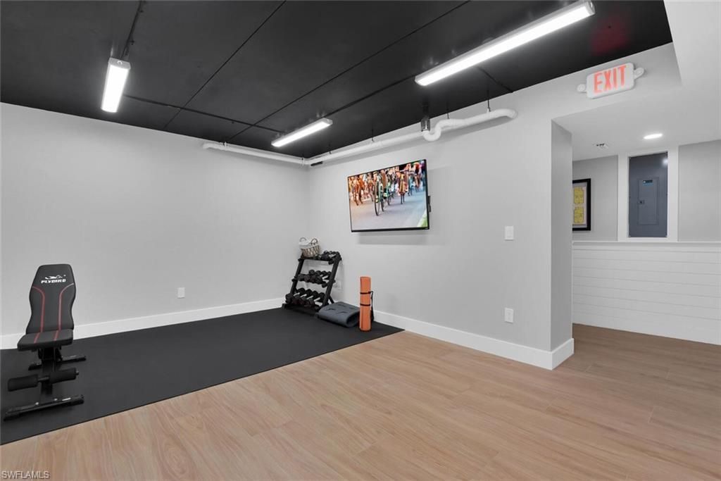 3200 Gulf Shore Blvd N, Unit 105, Naples, FL 34103 Photo