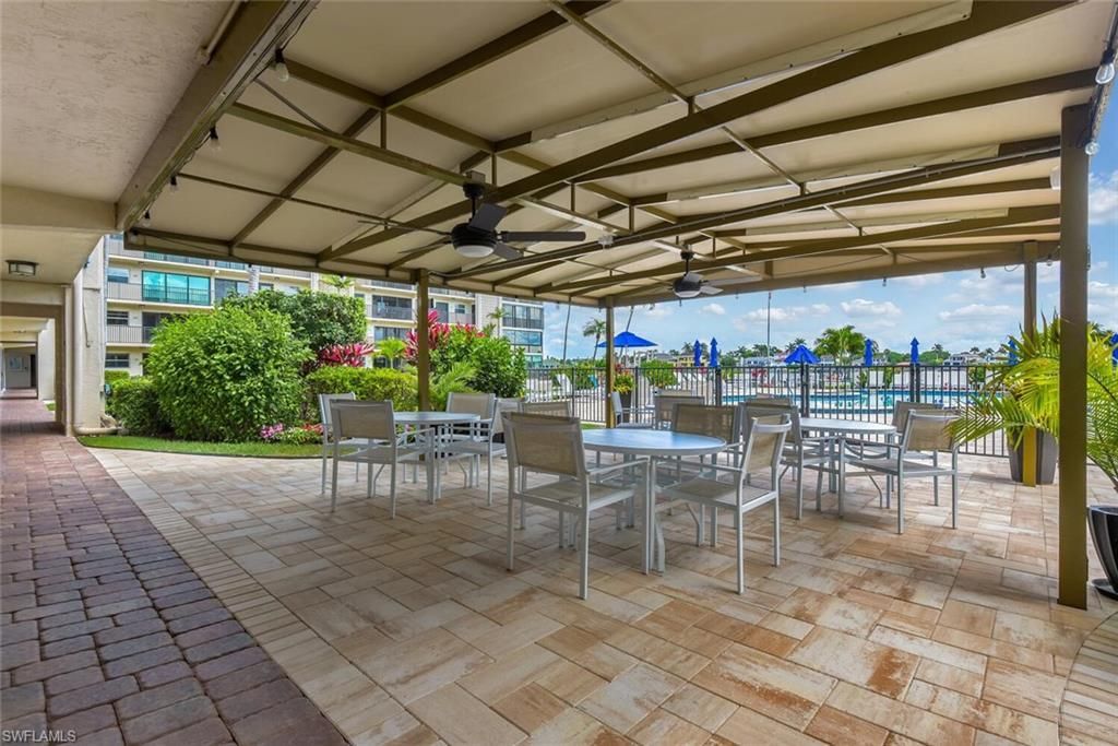 3200 Gulf Shore Blvd N, Unit 105, Naples, FL 34103 Photo
