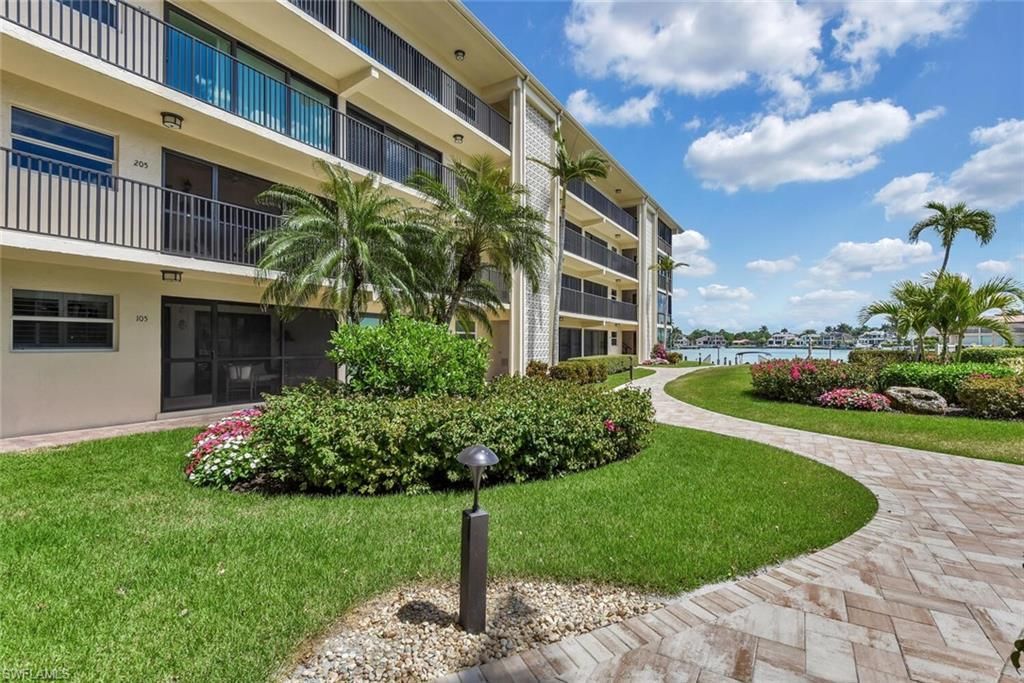 3200 Gulf Shore Blvd N, Unit 105, Naples, FL 34103 Photo