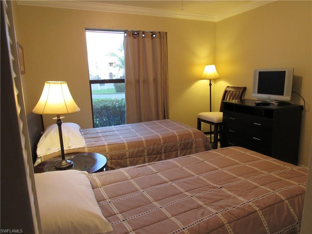 3323 Olympic Dr, Unit 716, Naples, FL 34105 Photo