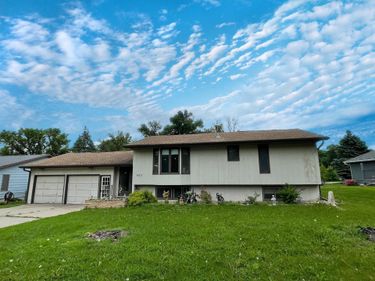 605 N 13th Street, Mountain Lake, MN 56159