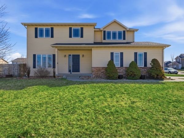 1213 Cove Street SE, Bondurant, IA 50035