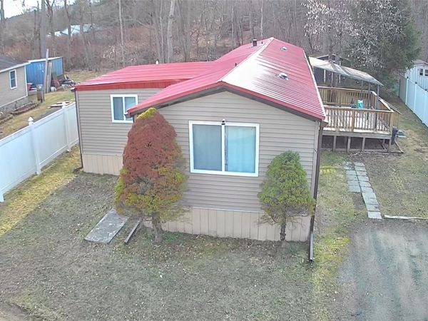 8 Essex Lane , Fallsburg, NY 12759