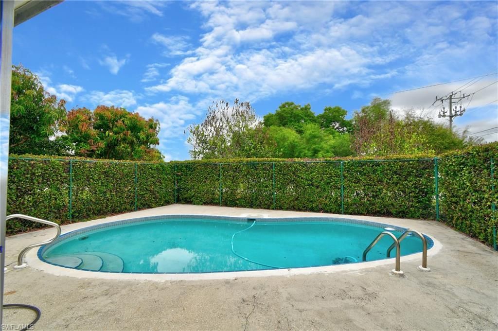 25 Maple Ave N, Lehigh Acres, FL 33936 Photo