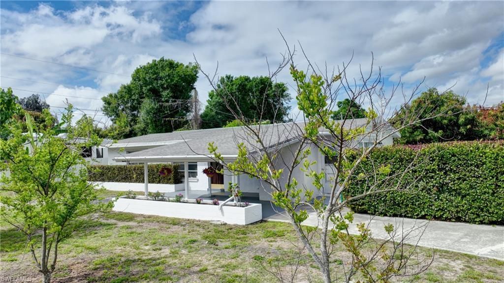 25 Maple Ave N, Lehigh Acres, FL 33936 Photo