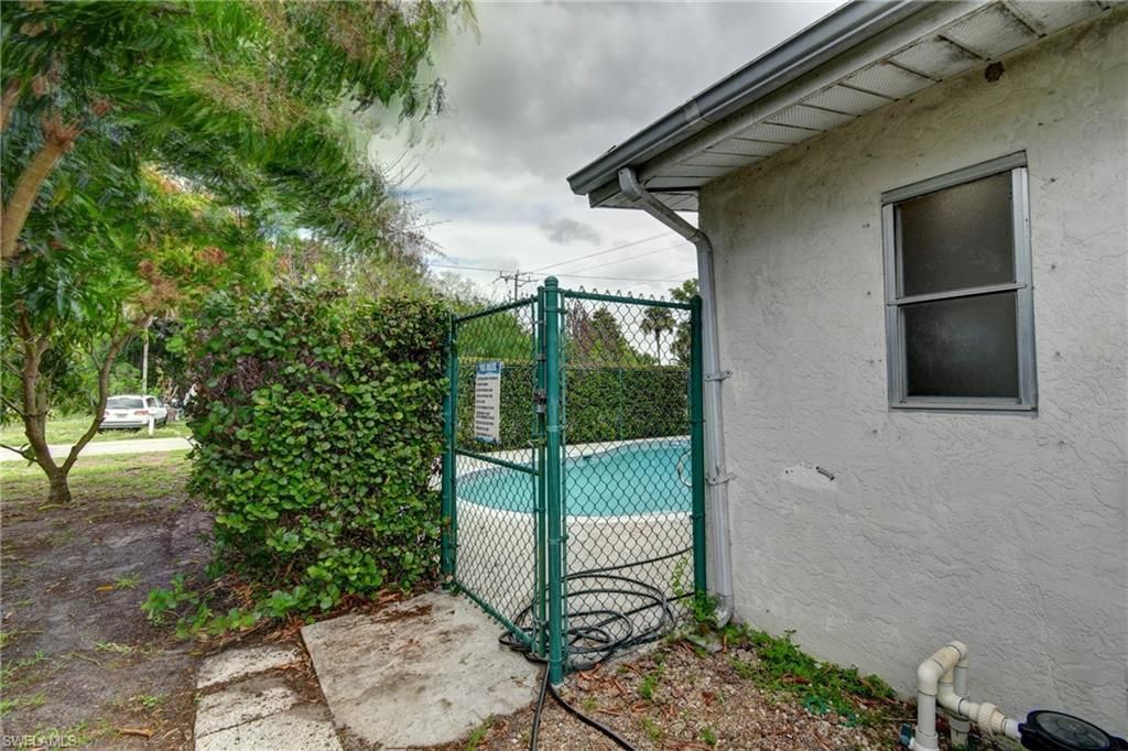 25 Maple Ave N, Lehigh Acres, FL 33936 Photo
