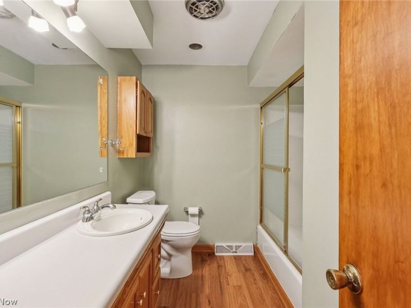 7100 Trevor Lane, Parma, OH 44129 Photo 16