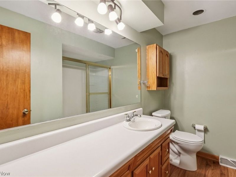 7100 Trevor Lane, Parma, OH 44129 Photo 17