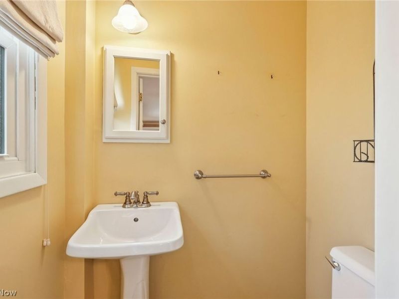 7100 Trevor Lane, Parma, OH 44129 Photo 28