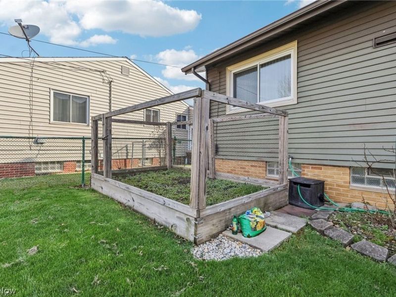 7100 Trevor Lane, Parma, OH 44129 Photo 45